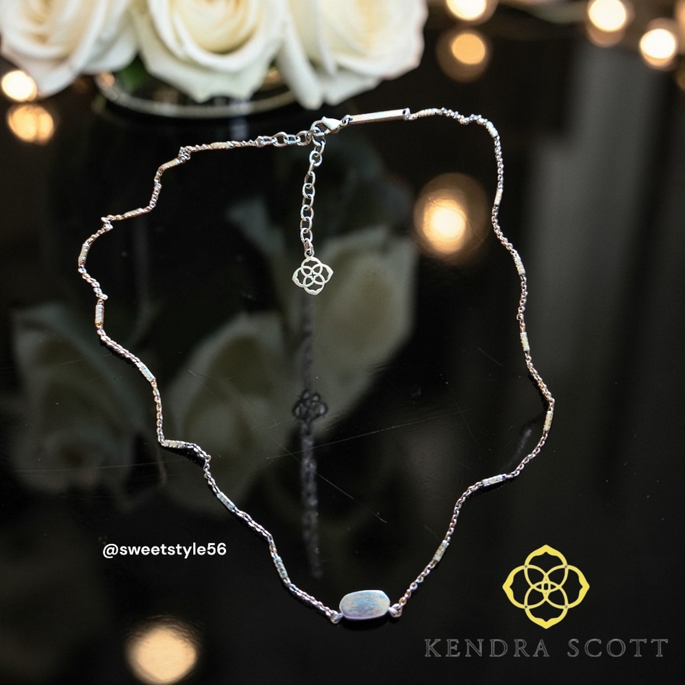 KENDRA SCOTT Vintage Slim Gold Pendant Necklace W/ Station Beading Classic Chic!
